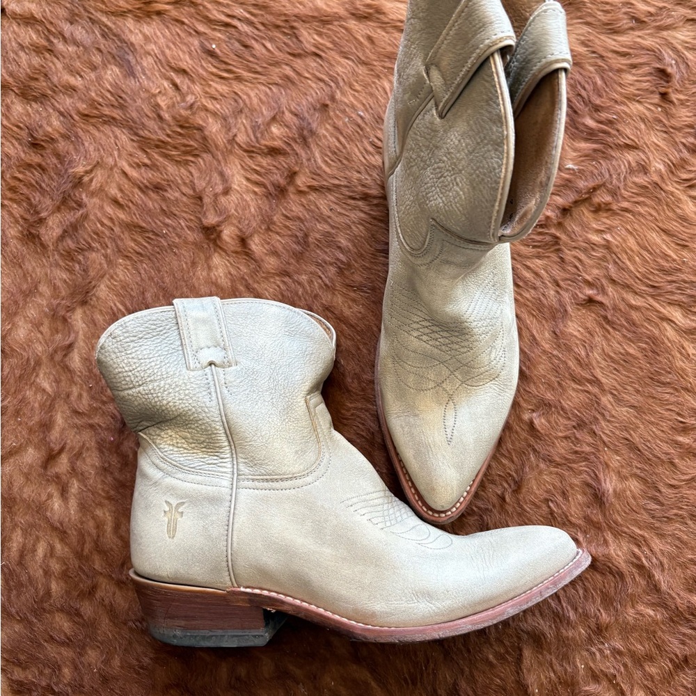 Frye Beige Leather Western Boots